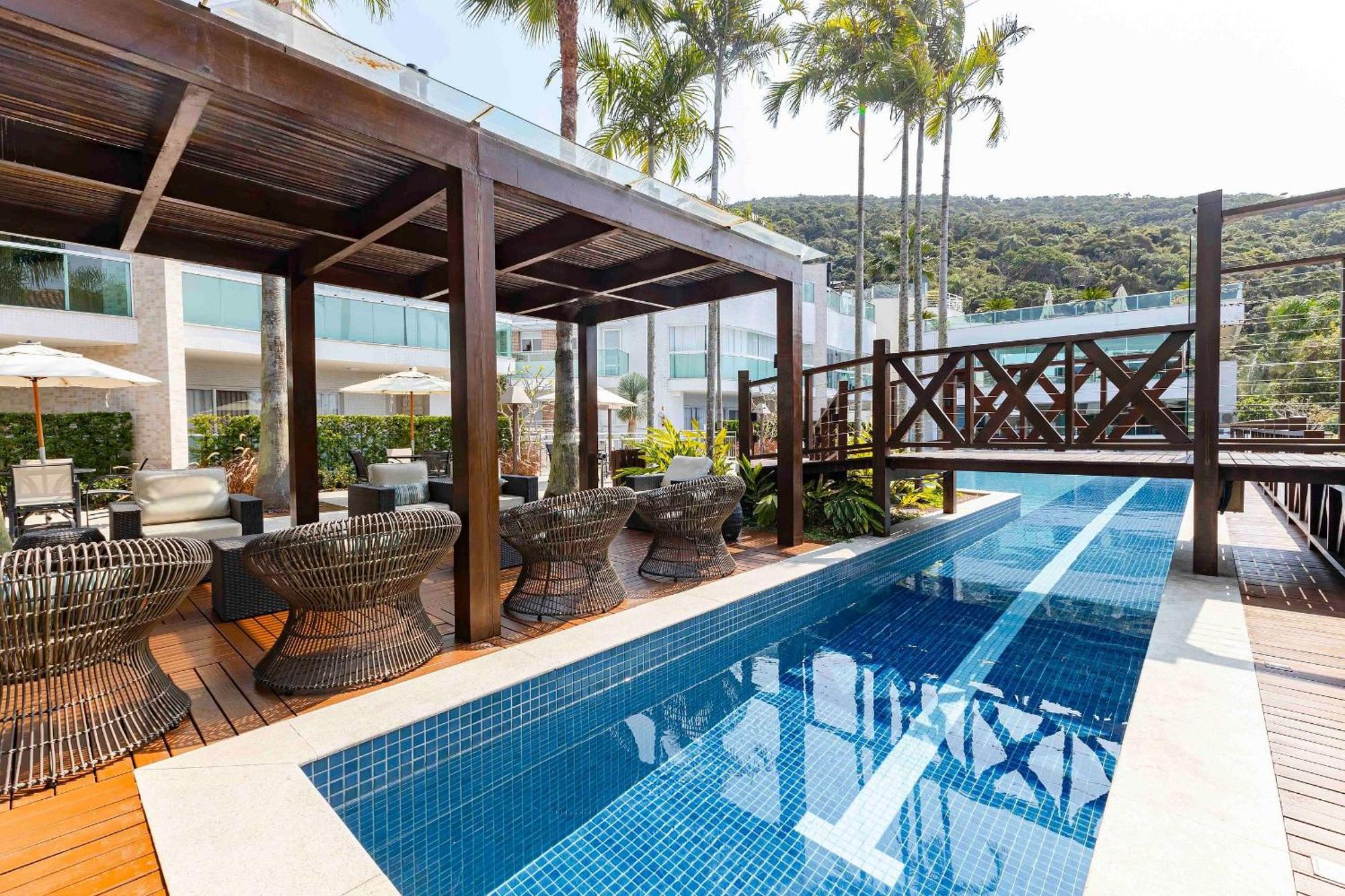 Varandas do Atlântico, Esplêndido Apartamento em Condominio Frente Mar com Piscina Climatizada - 3 quartos 6 pessoas Bombinhas Exterior foto