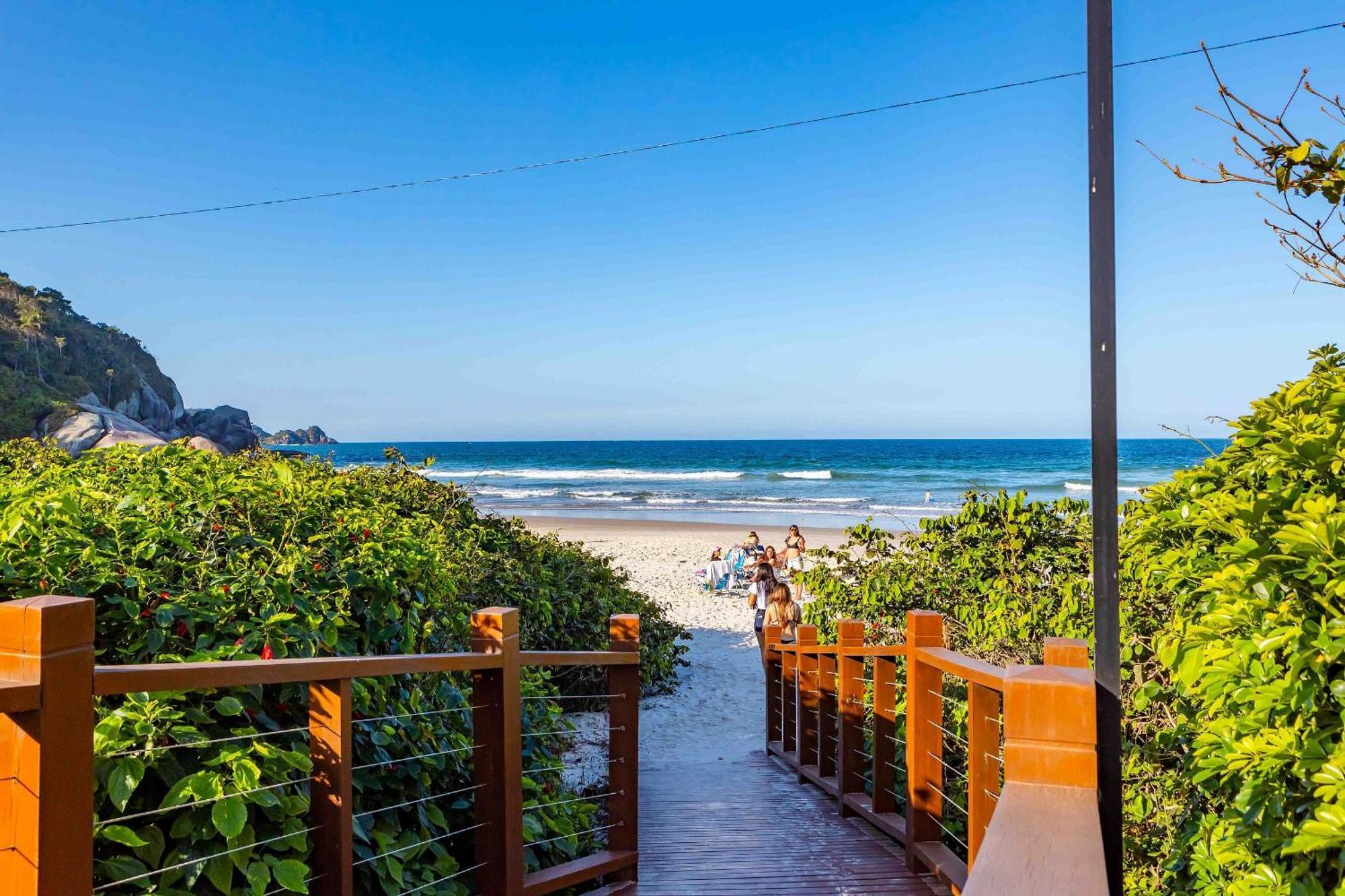 Varandas do Atlântico, Esplêndido Apartamento em Condominio Frente Mar com Piscina Climatizada - 3 quartos 6 pessoas Bombinhas Exterior foto